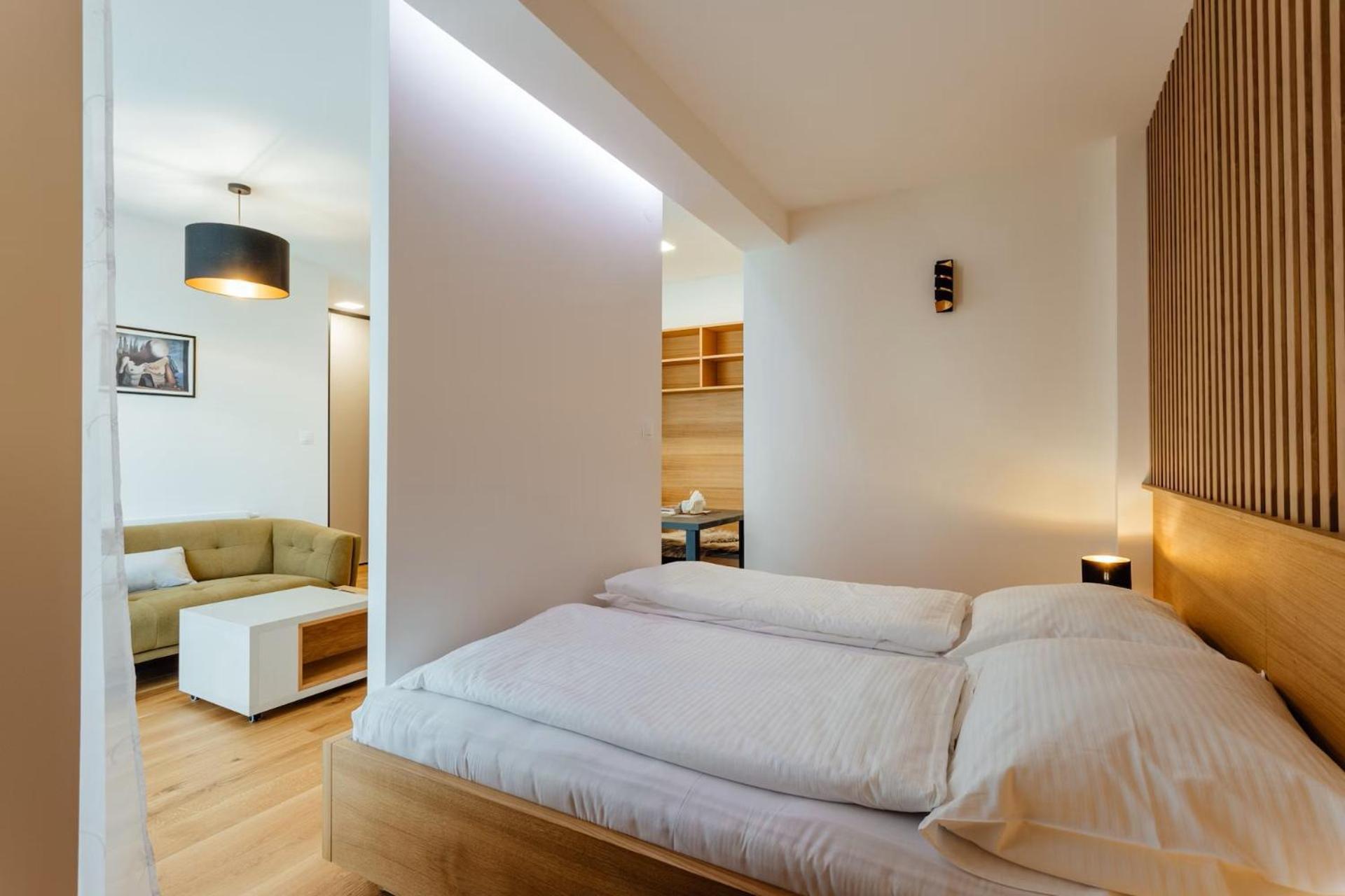 Budinski Apartmany & Wellness Ліптовський Мікулаш Екстер'єр фото