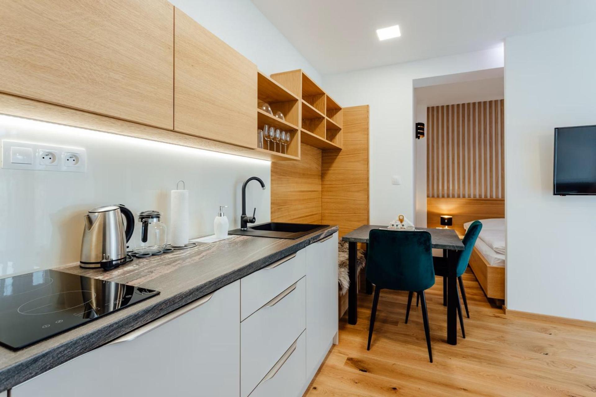 Budinski Apartmany & Wellness Ліптовський Мікулаш Екстер'єр фото