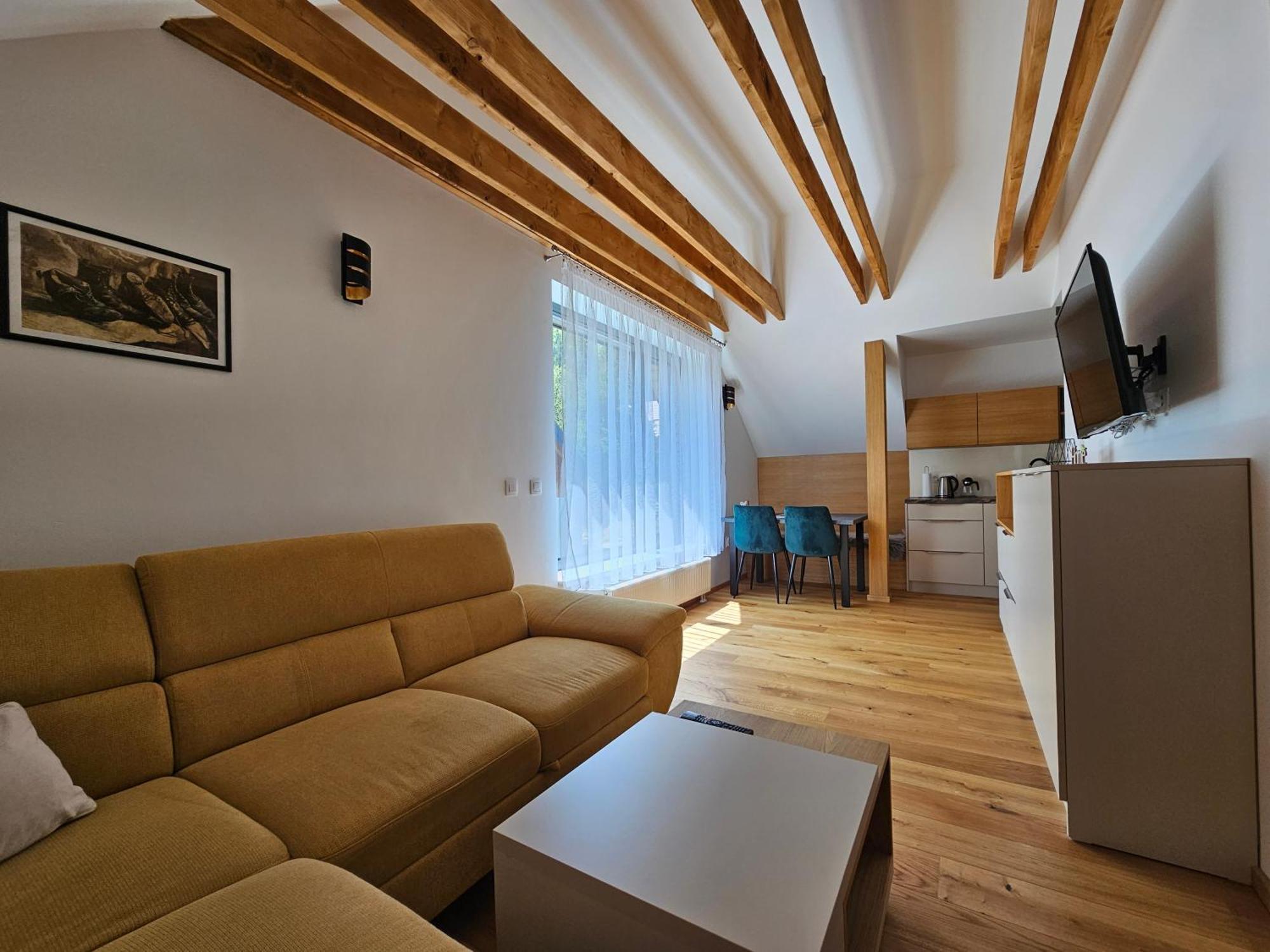 Budinski Apartmany & Wellness Ліптовський Мікулаш Екстер'єр фото