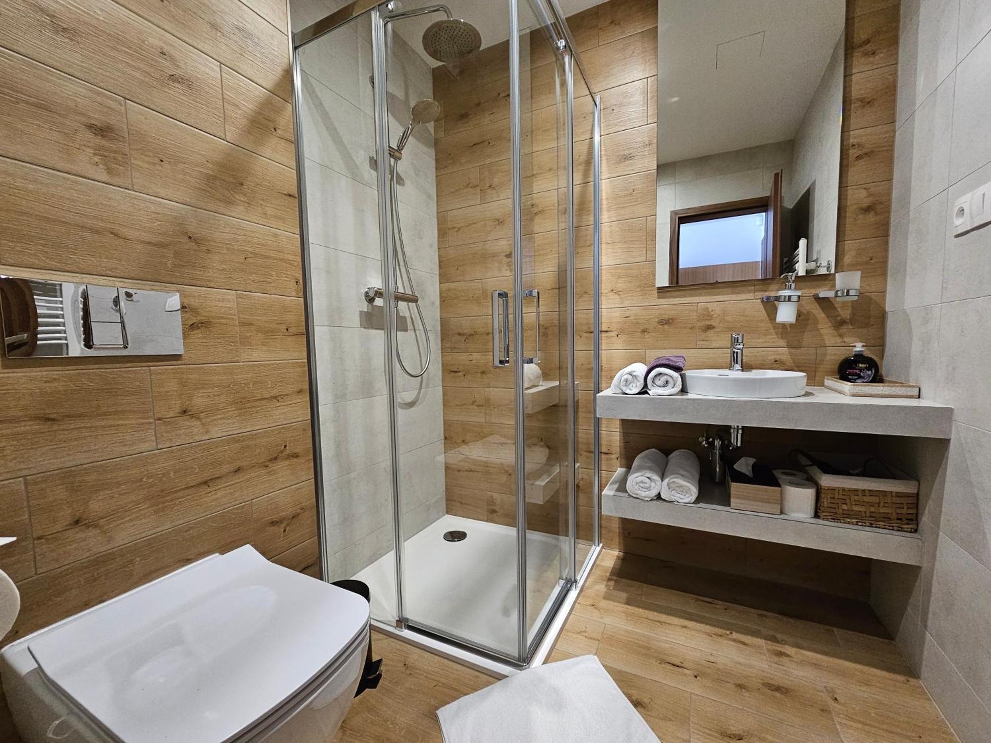 Budinski Apartmany & Wellness Ліптовський Мікулаш Екстер'єр фото
